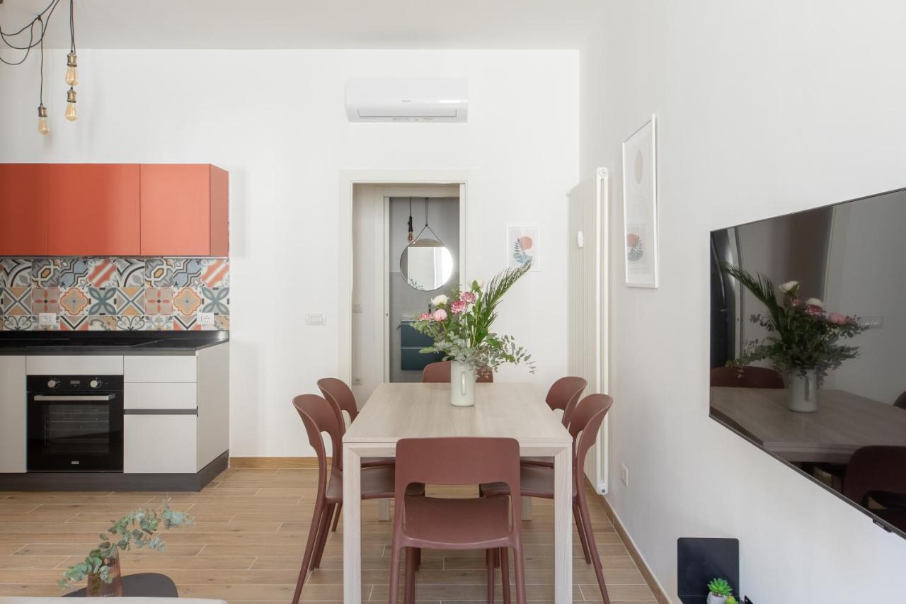 Iflat Colorful And Bright Apartament In Monti Рим Екстериор снимка