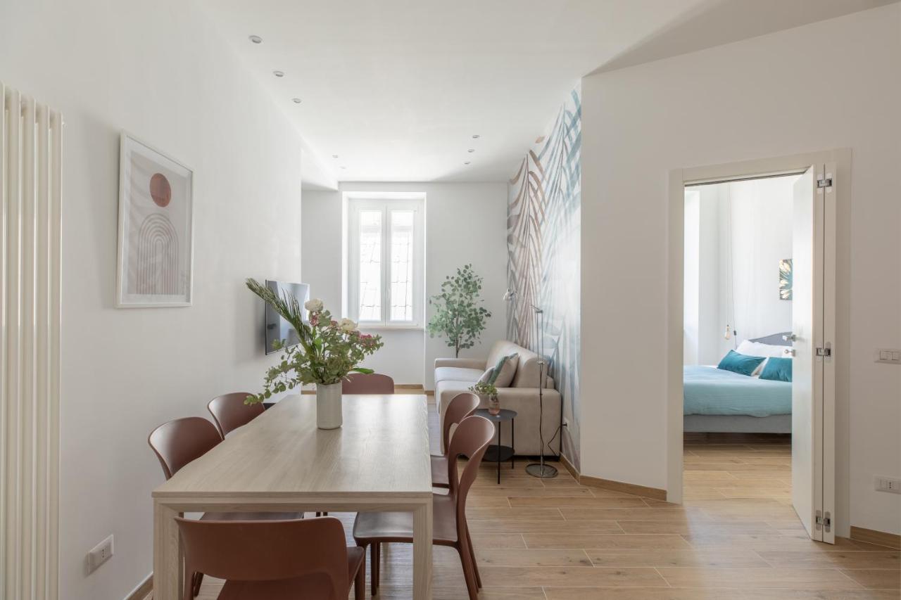 Iflat Colorful And Bright Apartament In Monti Рим Екстериор снимка