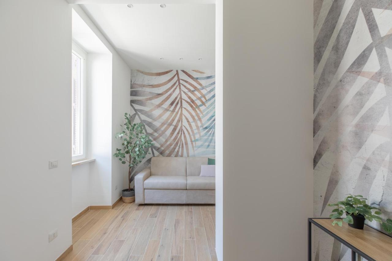 Iflat Colorful And Bright Apartament In Monti Рим Екстериор снимка