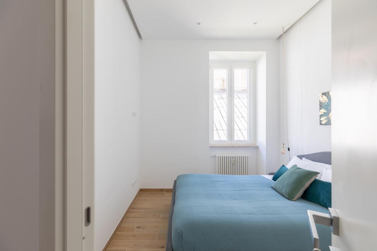 Iflat Colorful And Bright Apartament In Monti Рим Екстериор снимка