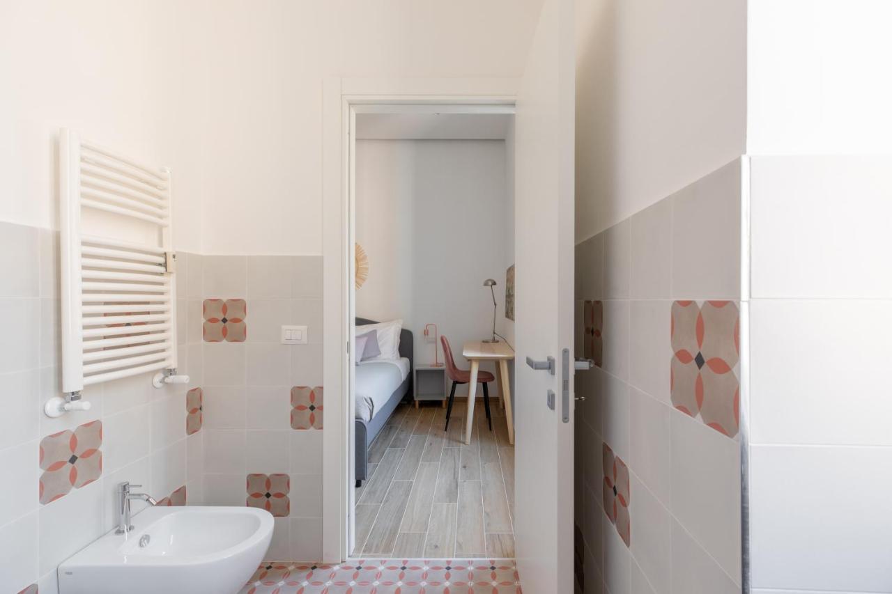 Iflat Colorful And Bright Apartament In Monti Рим Екстериор снимка